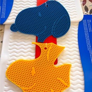 PEANUTS 2pk Silicone Trivets SNOOPY & WOODSTOCK